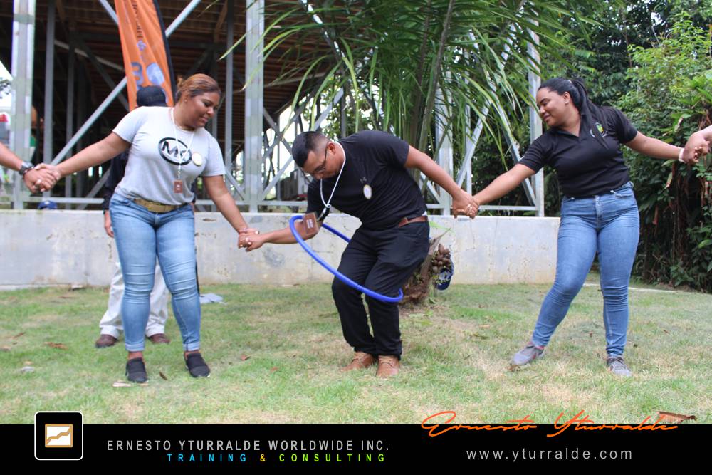 Excelentes colaboradores - Team Building - Talleres de Trabajo en Equipo